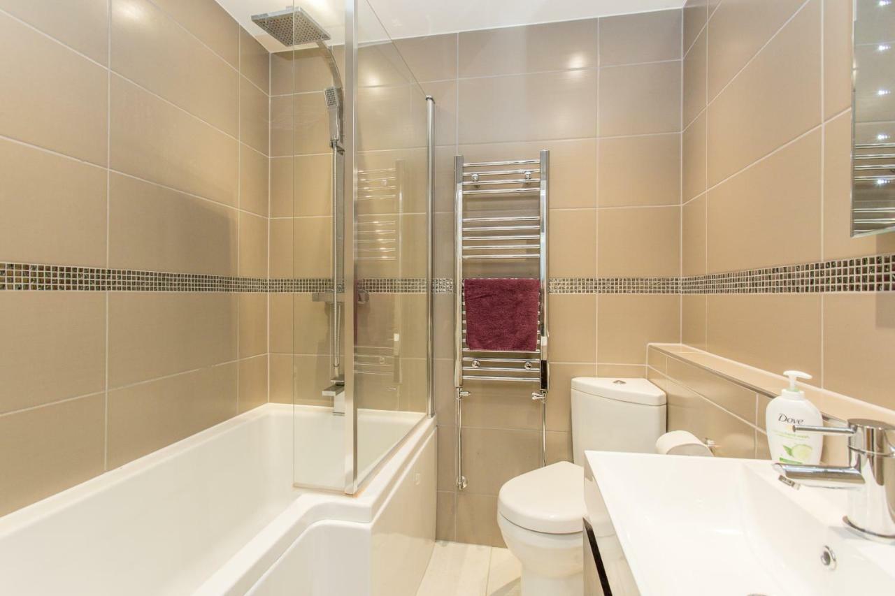 The Sweet Mews - Large 4bdr * Londra