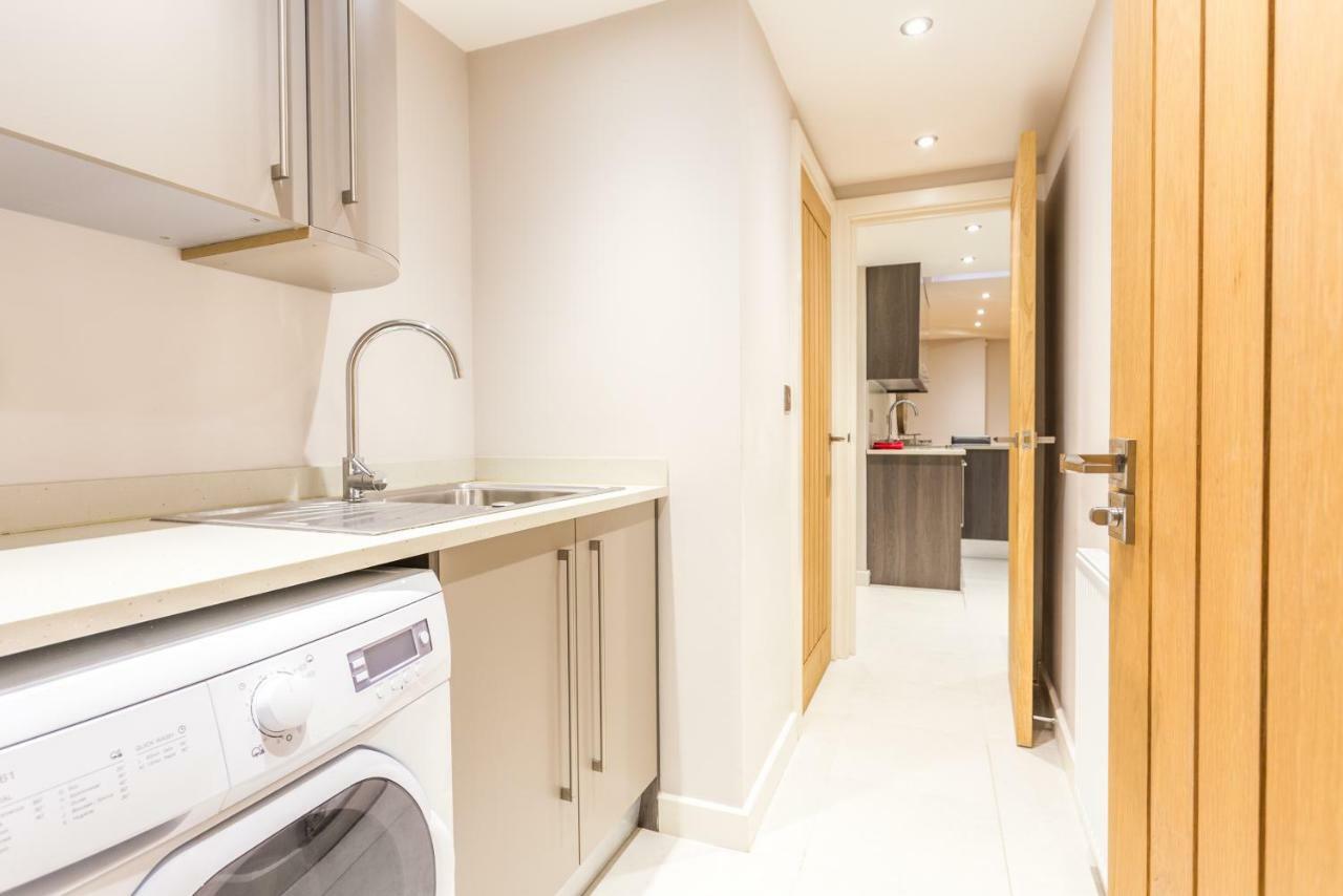 The Sweet Mews - Large 4bdr * Londra