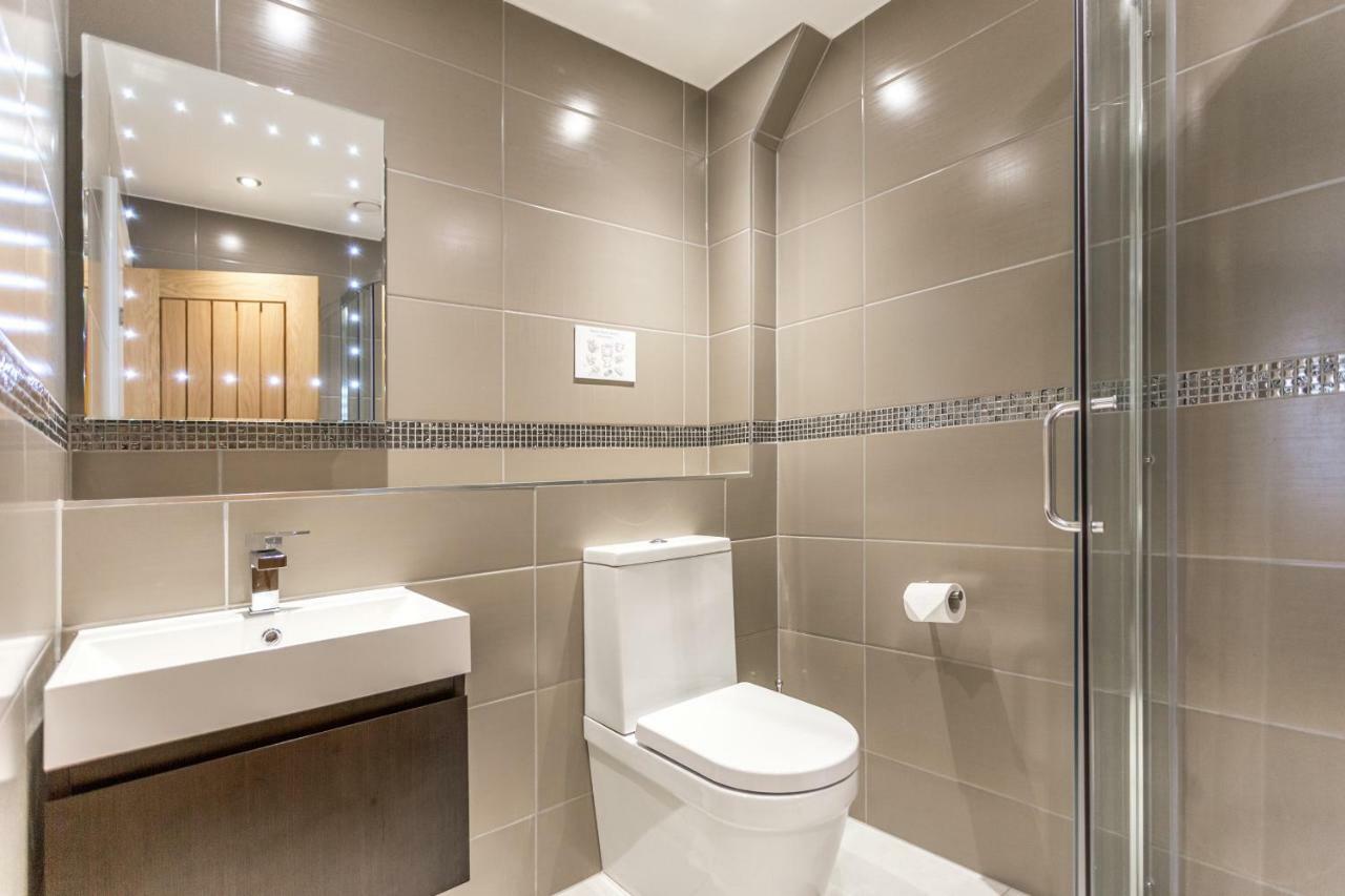 The Sweet Mews - Large 4bdr Apartament Londra