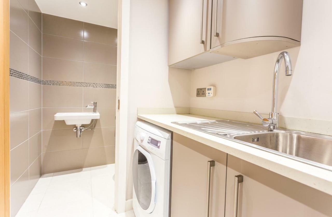 The Sweet Mews - Large 4bdr * Londra