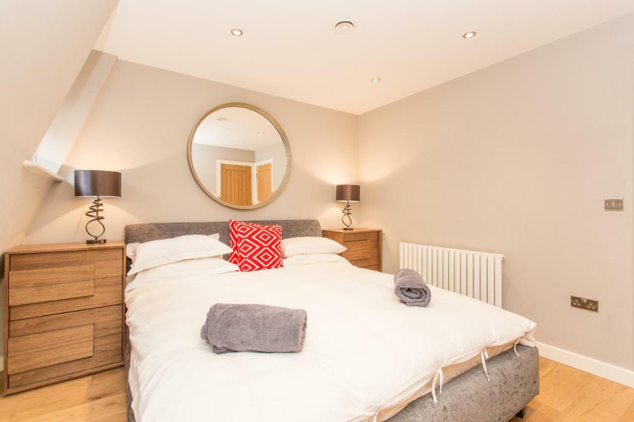 The Sweet Mews - Large 4bdr * Londra